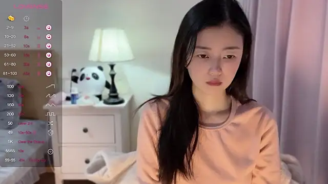 Snapshot of A-xena chatting on February 5, 2025, 1:58 am A-xena online show from February 5, 2025, 1:58 am