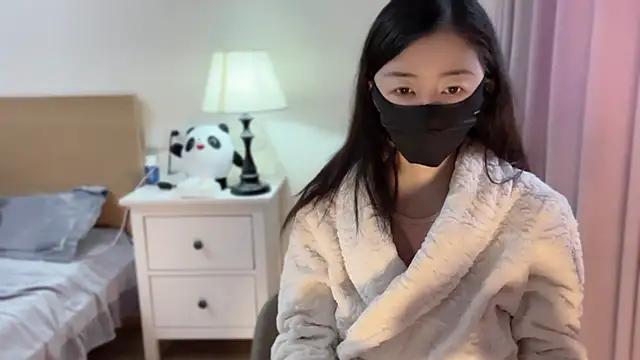 Snapshot of A-xena chatting on February 8, 2025, 2:36 am A-xena online show from February 8, 2025, 2:36 am