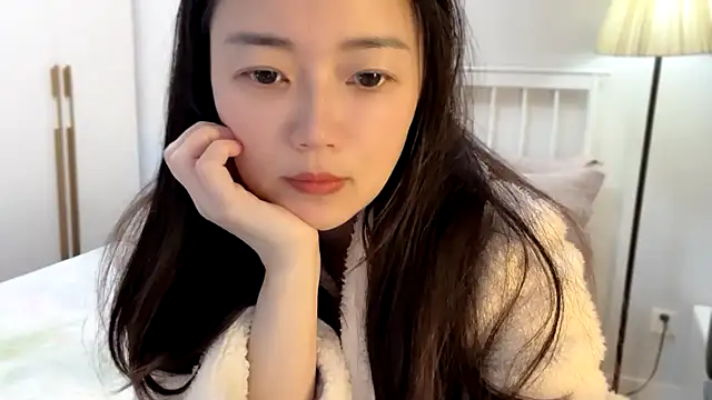 Snapshot of A-xena chatting on February 18, 2025, 2:27 am A-xena online show from February 18, 2025, 2:27 am