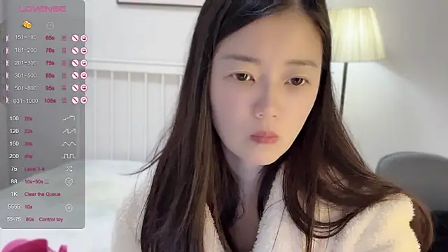 Snapshot of A-xena chatting on February 19, 2025, 2:23 am A-xena online show from February 19, 2025, 2:23 am