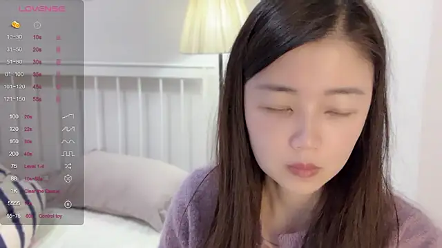 Snapshot of A-xena chatting on February 22, 2025, 2:39 am A-xena online show from February 22, 2025, 2:39 am