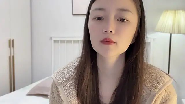 Snapshot of A-xena chatting on February 27, 2025, 2:42 am A-xena online show from February 27, 2025, 2:42 am