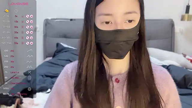 Snapshot of A-xena chatting on March 6, 2025, 1:57 pm A-xena online show from March 6, 2025, 1:57 pm