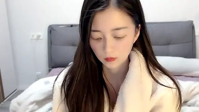 Snapshot of A-xena chatting on March 7, 2025, 6:57 am A-xena online show from March 7, 2025, 6:57 am