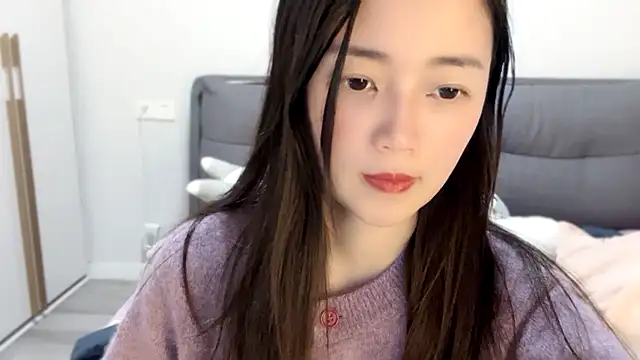 Snapshot of A-xena chatting on March 7, 2025, 2:01 pm A-xena online show from March 7, 2025, 2:01 pm