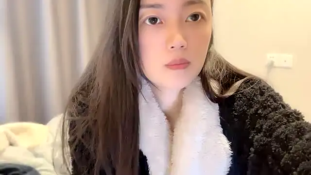 Snapshot of A-xena chatting on March 18, 2025, 2:36 am A-xena online show from March 18, 2025, 2:36 am