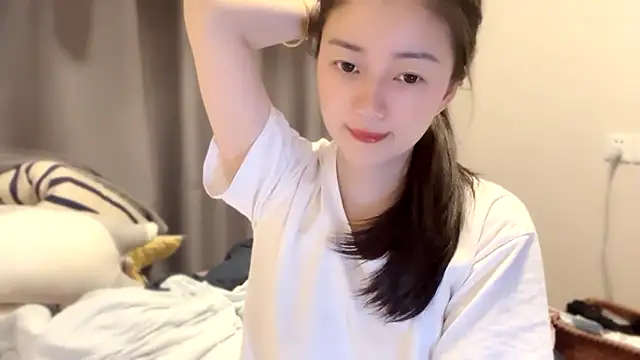 Snapshot of A-xena chatting on March 22, 2025, 2:37 am A-xena online show from March 22, 2025, 2:37 am