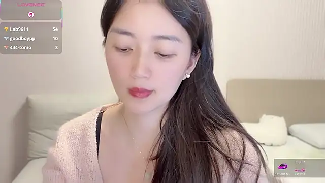 Snapshot of A-xena chatting on October 25, 2025, 2:56 pm A-xena online show from October 25, 2025, 2:56 pm