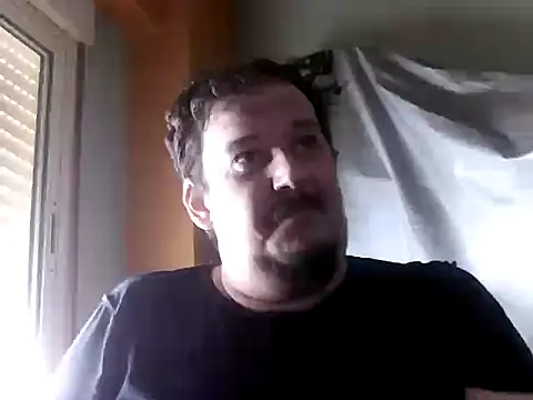 porkorossy online show from September 15, 2025, 1:22 pm