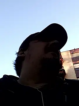 porkorossy online show from September 26, 2025, 5:06 pm