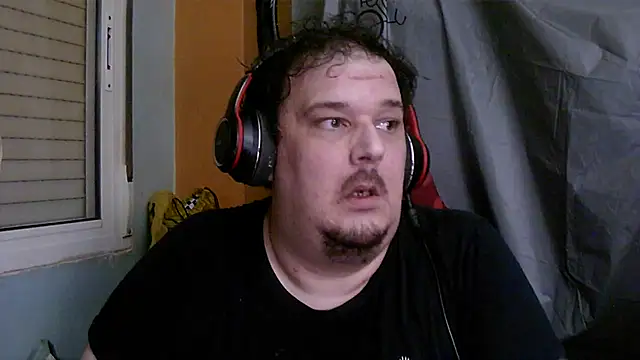 porkorossy online show from October 24, 2025, 9:33 pm