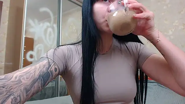 JuicyJess online show from December 30, 2024, 7:42 pm