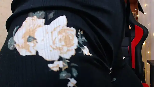 JuicyJess online show from January 3, 2025, 11:01 pm