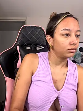 DianaHopson online show from October 1, 2025, 10:43 am