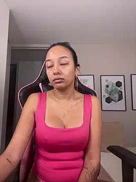 DianaHopson online show from November 1, 2025, 11:23 am