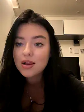 Angela Fosterr online show from October 18, 2025, 5:35 pm