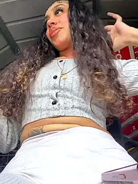 badbaby187 online show from October 16, 2025, 5:14 pm