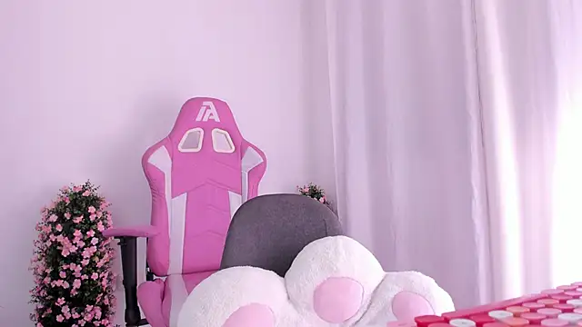 keissy rincon  online show from October 11, 2025, 11:25 pm