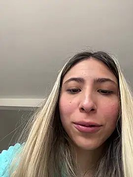 Snapshot of Ameellie chatting on October 25, 2025, 4:13 pm Ameellie online show from October 25, 2025, 4:13 pm