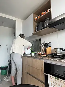 Snapshot of Ameellie chatting on December 14, 2025, 4:12 pm Ameellie online show from December 14, 2025, 4:12 pm