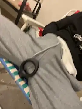 Snapshot of athenphysics chatting on January 9, 2025, 8:33 pm athenphysics online show from January 9, 2025, 8:33 pm