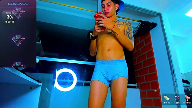 Snapshot of Hardcockboysxxx chatting on February 19, 2025, 5:38 am Hardcockboysxxx online show from February 19, 2025, 5:38 am