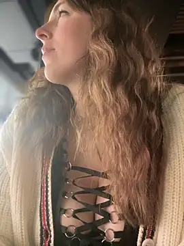 MommmyYummy online show from November 11, 2025, 9:31 am