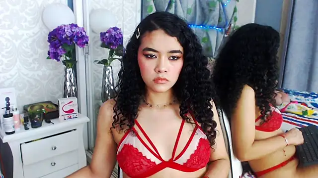 Snapshot of Angela_lovee chatting on January 24, 2025, 5:32 pm Angela lovee online show from January 24, 2025, 5:32 pm