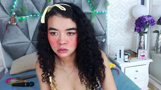 Snapshot of Angela_lovee chatting on January 25, 2025, 12:58 pm Angela lovee online show from January 25, 2025, 12:58 pm