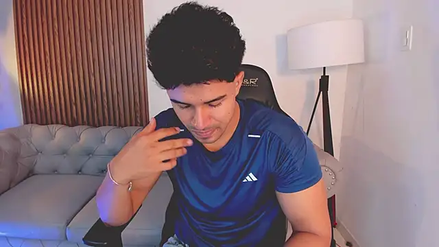 Snapshot of liam_collins21 chatting on October 25, 2025, 11:51 am liam collins21 online show from October 25, 2025, 11:51 am