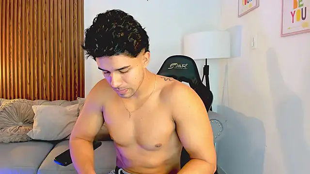 Snapshot of liam_collins21 chatting on November 4, 2025, 11:53 am liam collins21 online show from November 4, 2025, 11:53 am