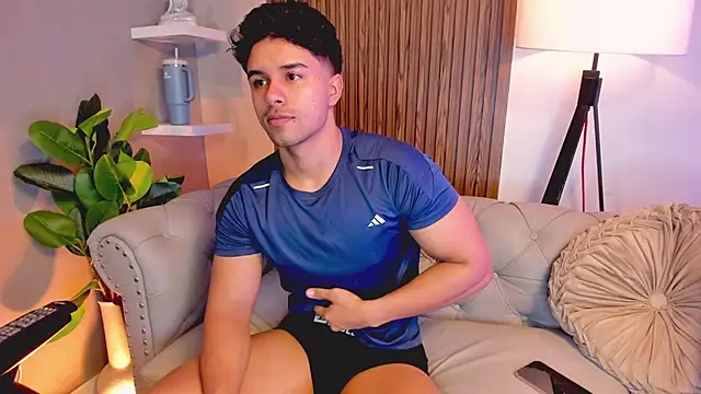 Snapshot of liam_collins21 chatting on December 3, 2025, 12:03 pm liam collins21 online show from December 3, 2025, 12:03 pm