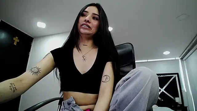 ananya sex1 online show from March 18, 2025, 8:59 pm