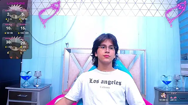 Snapshot of alex_477 chatting on February 8, 2025, 2:38 pm alex 477 online show from February 8, 2025, 2:38 pm