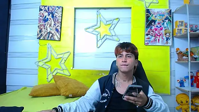 Snapshot of alex_477 chatting on September 17, 2025, 11:34 am alex 477 online show from September 17, 2025, 11:34 am