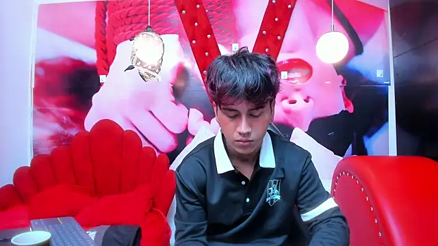 Snapshot of alex_477 chatting on September 22, 2025, 11:45 am alex 477 online show from September 22, 2025, 11:45 am