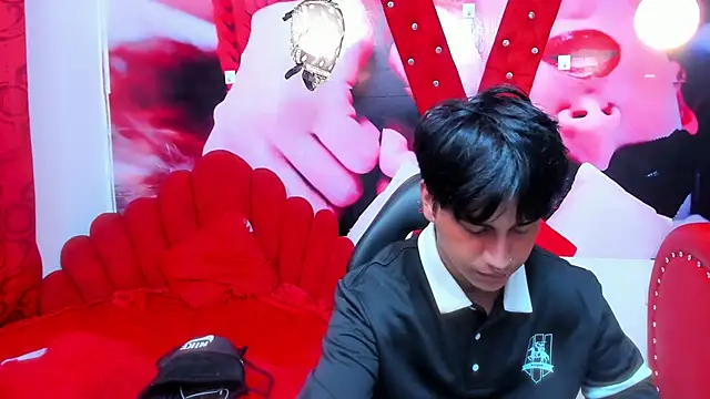 Snapshot of alex_477 chatting on October 8, 2025, 11:41 am alex 477 online show from October 8, 2025, 11:41 am