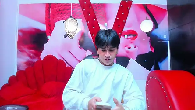 Snapshot of alex_477 chatting on October 16, 2025, 11:33 am alex 477 online show from October 16, 2025, 11:33 am