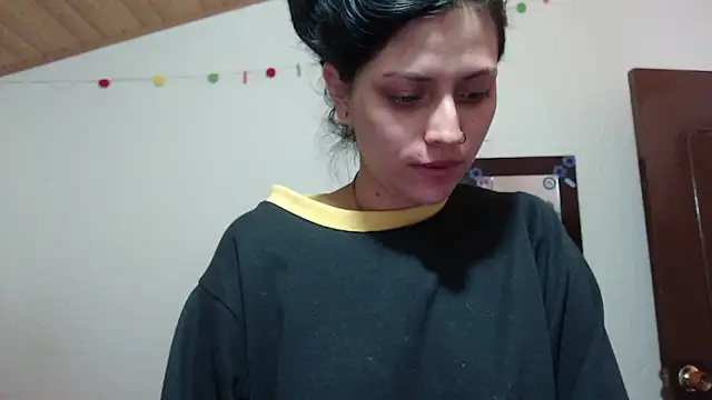 Snapshot of Gaby_cute_16 chatting on October 10, 2025, 7:35 pm Gaby cute 16 online show from October 10, 2025, 7:35 pm