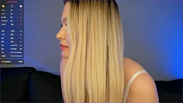 Snapshot of elly_ary chatting on February 7, 2025, 9:37 pm elly ary online show from February 7, 2025, 9:37 pm