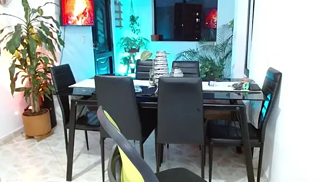 Snapshot of giannandblacke chatting on February 17, 2025, 11:31 pm giannandblacke online show from February 17, 2025, 11:31 pm