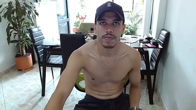 Snapshot of giannandblacke chatting on March 4, 2025, 4:52 pm giannandblacke online show from March 4, 2025, 4:52 pm