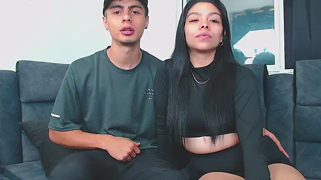 Stiven CL online show from February 5, 2025, 12:20 am