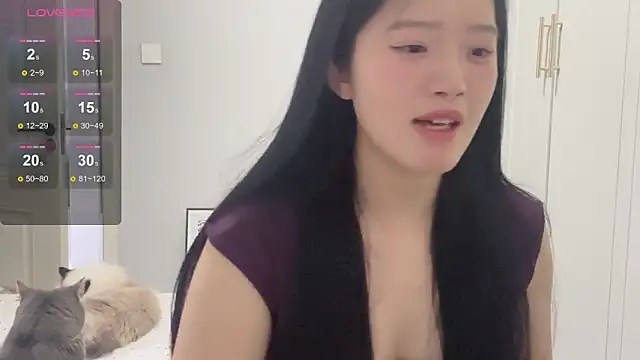 rose-u online show from October 28, 2025, 1:31 am