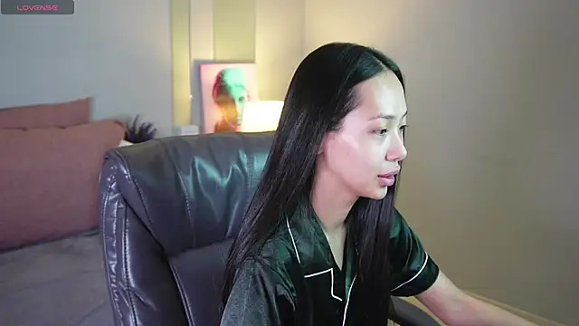  MIURA  online show from February 6, 2025, 1:16 am