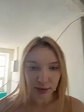 AmmyHot online show from November 25, 2025, 4:56 am