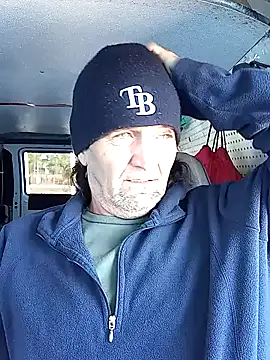 Hotbodyscottie online show from December 4, 2024, 3:32 pm