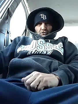 Hotbodyscottie online show from January 12, 2025, 1:37 pm