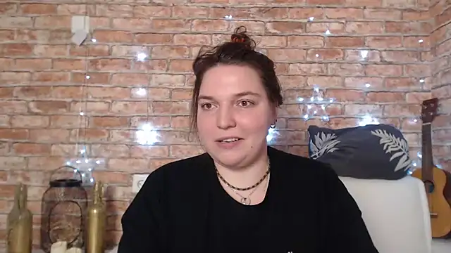 Amelia Kiss  online show from December 28, 2024, 7:00 am