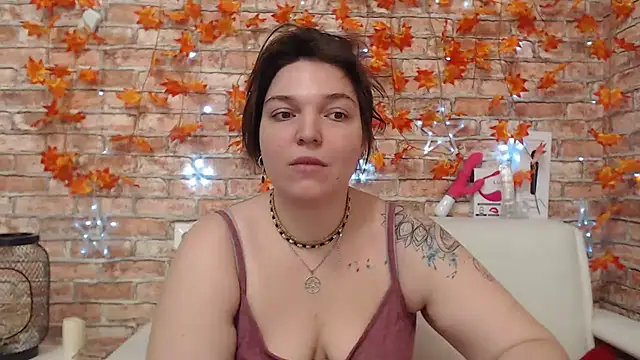 Amelia Kiss  online show from November 26, 2025, 12:55 am